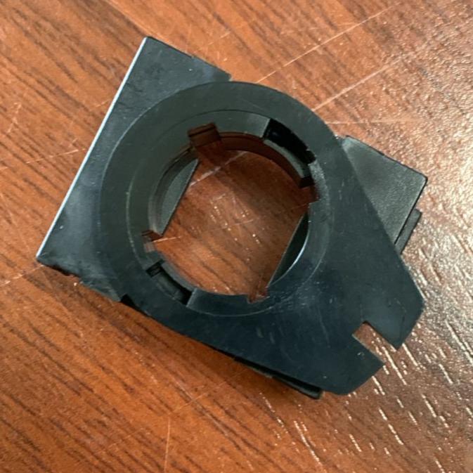 Hägglunds  576 6912-001 Adaptador de tres módulos 233E
