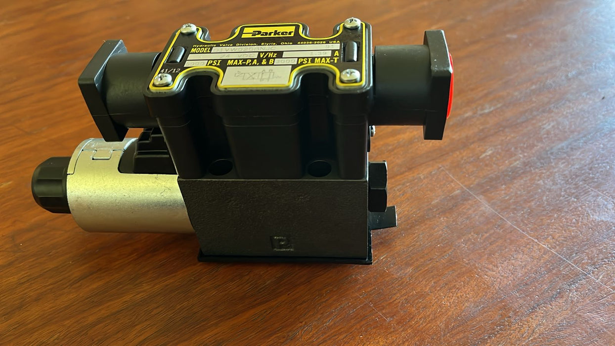 Parker valvula direccional solenoide 24 VDC / 5000PSI D1VW020BNJC