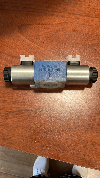 R900561288 Bosch Rexroth - 4WE6J6X/EG24N9K4